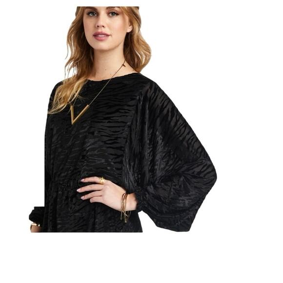 Ariat Black Shadow Mini Dress Velvet Burnout Animal Print Dolman Sleeves New Lrg - Picture 2 of 16